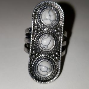 Vintage Silver Howlite Ring Size 8